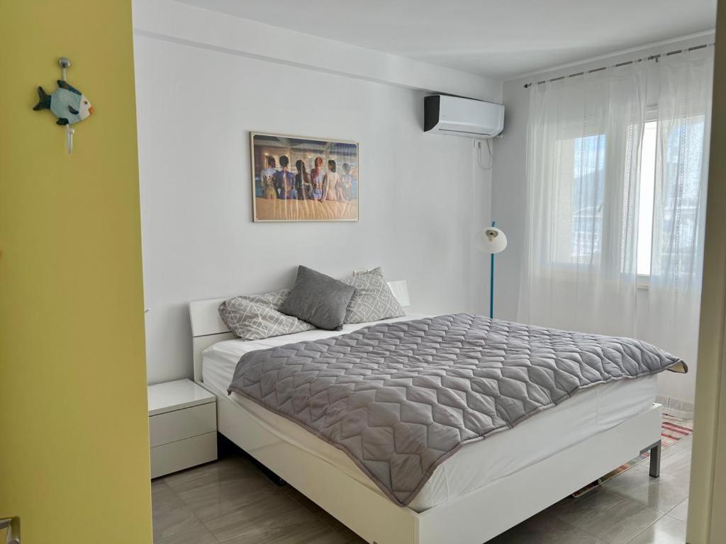White Sidesea View Apartment Sarandë 外观 照片