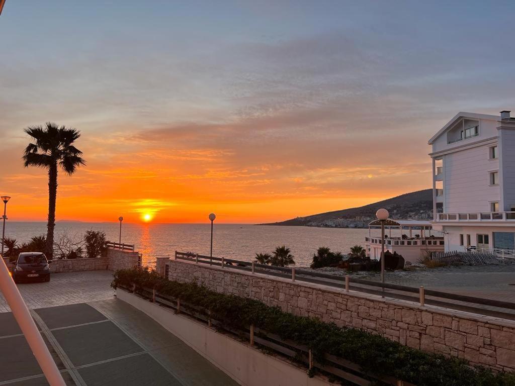White Sidesea View Apartment Sarandë 外观 照片