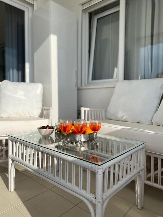 White Sidesea View Apartment Sarandë 外观 照片