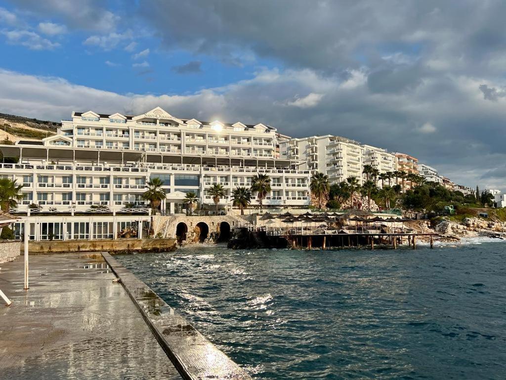 White Sidesea View Apartment Sarandë 外观 照片